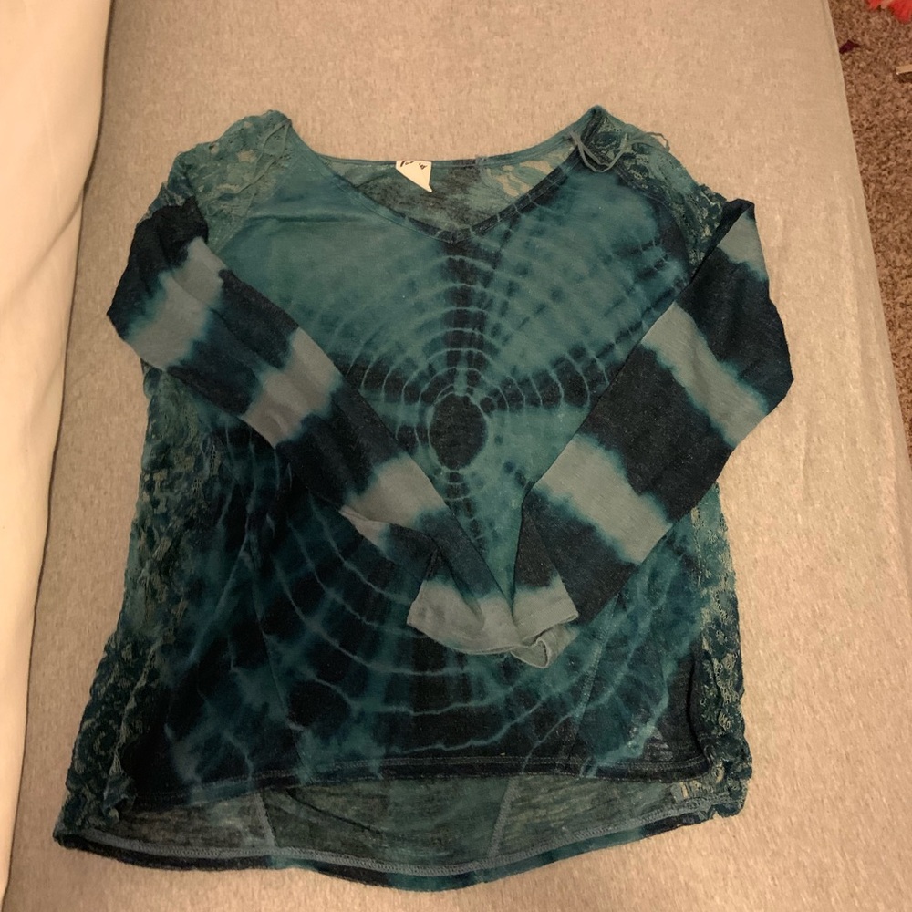 Long sleeve shirt